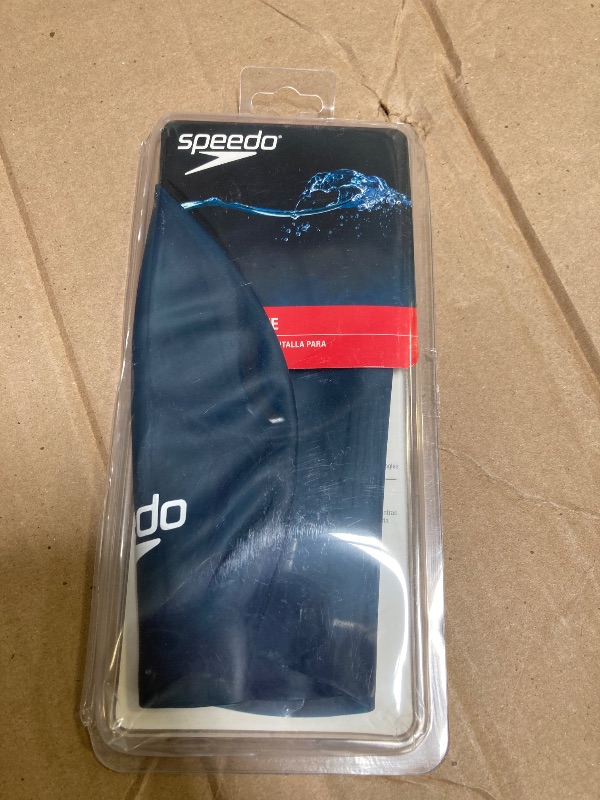 Photo 1 of Speedo Unisex-Adult Swim Cap Silicone