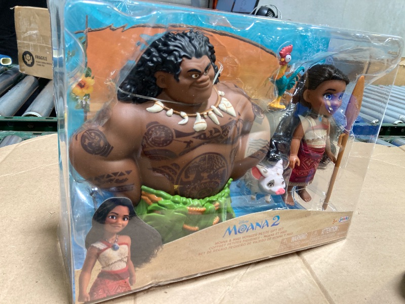 Photo 1 of Disney Moana 2 Moana & Maui 6-Inch Petite Doll Gift Set Doll Playset for Girls, Includes Pua and HEI HEI, Officially Licensed, Great Birthday