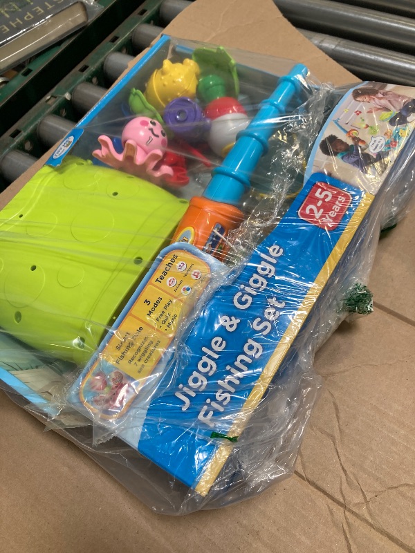 Photo 1 of VTech Jiggle and Giggle Fishing Set