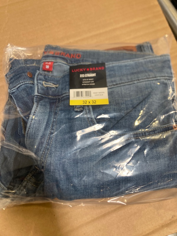 Photo 1 of Lucky Brand Men's 223 Straight Leg 5 Pocket Stretch Denim Jean (US, Waist Inseam, 32, 32, Regular,  Light Blue)