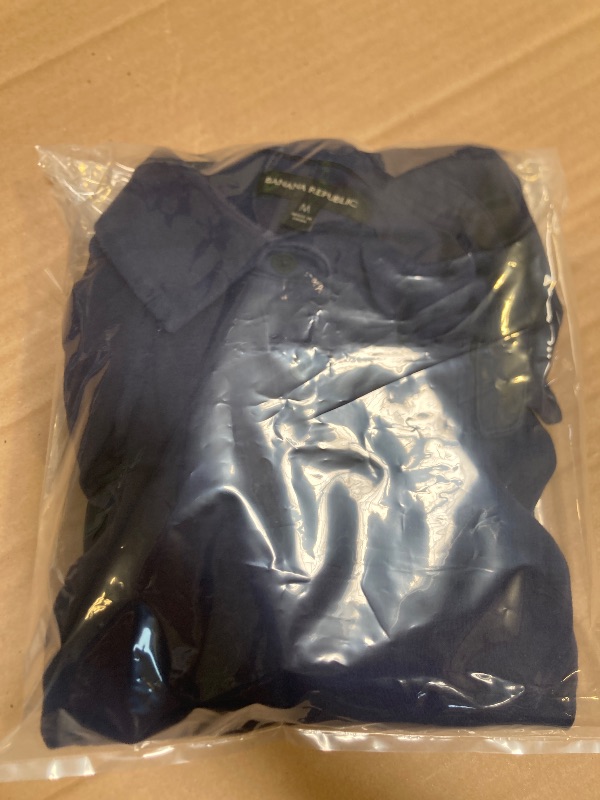 Photo 1 of Size M--Banana Republic Long Sleeve Polo Shirt