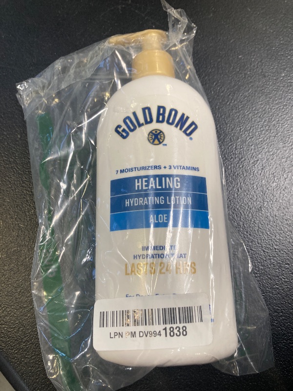 Photo 1 of Gold Bond Ultimate Healing Skin Therapy Lotion with Aloe, 14 oz., Non-Greasy & Hypoallergenic
