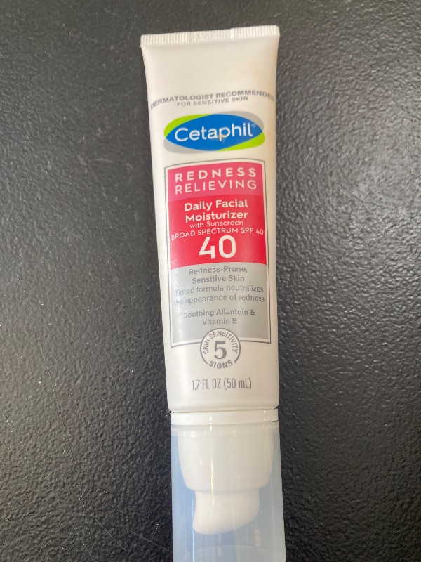 Photo 1 of CETAPHIL Redness Relieving Daily Facial Moisturizer SPF 40, 1.7 fl oz, Broad spectrum Sunscreen, Neutral Tint, For Redness-Prone Skin