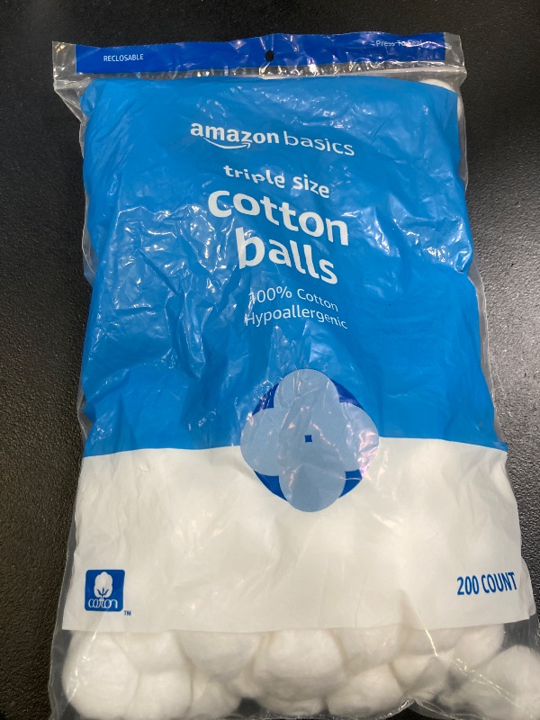 Photo 1 of Amazon Basics Cotton Balls for Skincare, 200 Count (Previously Solimo)