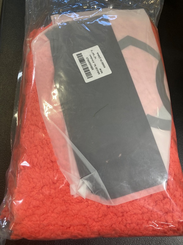 Photo 1 of MIULEE Set of 2 Non Slip Shaggy Bathroom Rugs Extra Thick Soft Bath Mats Plush Microfiber Absorbent Water for Tub Shower Machine Washable (Living Coral, 16x24 Inches)