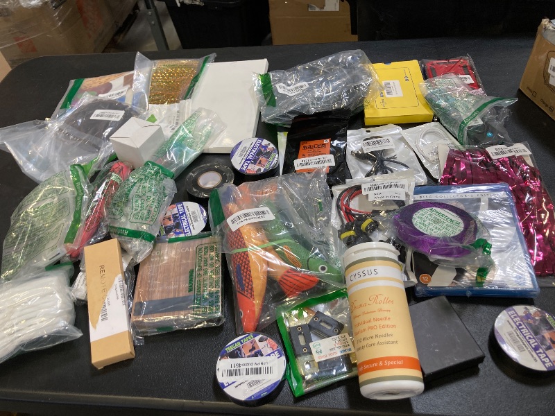 Photo 1 of BAG LOT. MISC. ITEMS
---FINAL SALE / NO RETURNS---