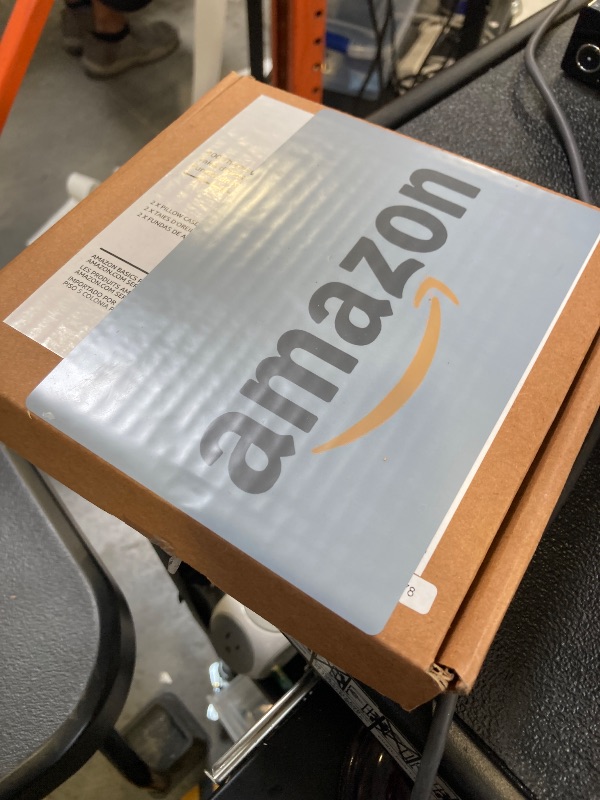 Photo 1 of Amazon Basics 400 Thread Count Cotton Pillow Case, Standard, 30" L x 20" W, White - Set of 2, Pillows Not Included