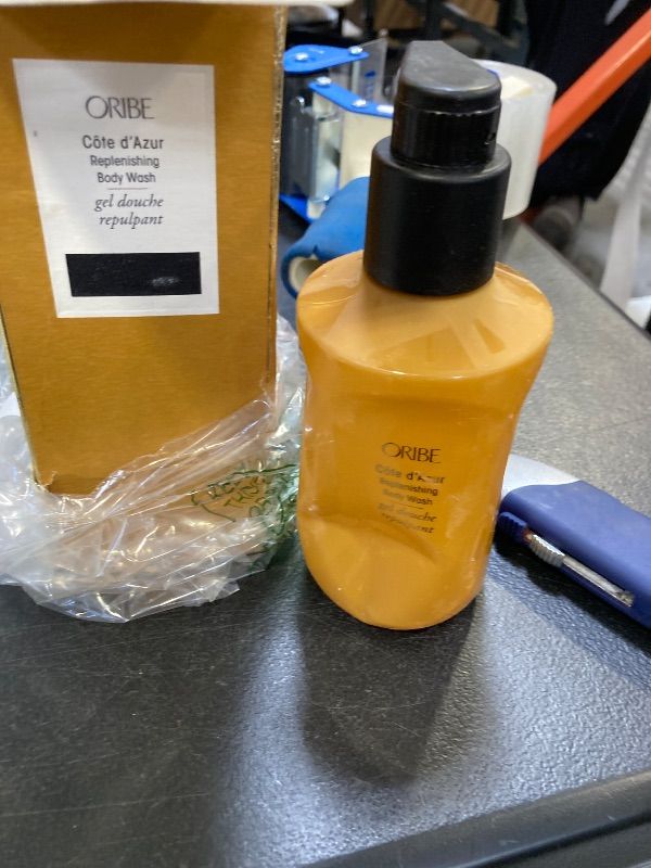 Photo 1 of ORIBE Cote d'Azur Replenishing Body Wash