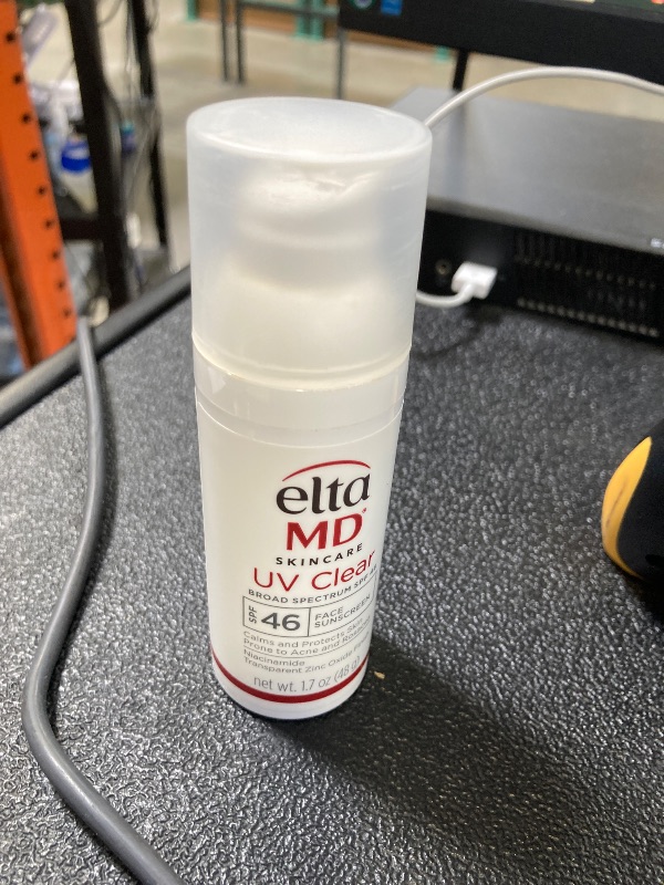 Photo 1 of EltaMD UV Clear Face Sunscreen SPF 46, Oil Free for Face with Zinc Oxide, Dermatologist Recommended Sunscreen Lotion, For Acne-Prone Sensitive Skin, 1.7 oz Pump
