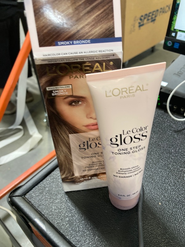 Photo 1 of L'Oreal Paris Le Color Gloss One Step In-Shower Toning Hair Gloss, Neutralizes Brass, Conditions & Boosts Shine, Smoky Bronde, 4 Ounce