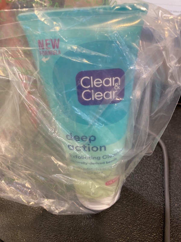 Photo 1 of Clean & Clear Deep Action Exfoliating Cleanser with Pro-Vitamin B5, Gentle Exfoliating Daily Face Scrub Cleans Deep Down to the Pore for Soft, Smooth, Hydrated Skin, Oil Free Face Wash, 7 FL OZ