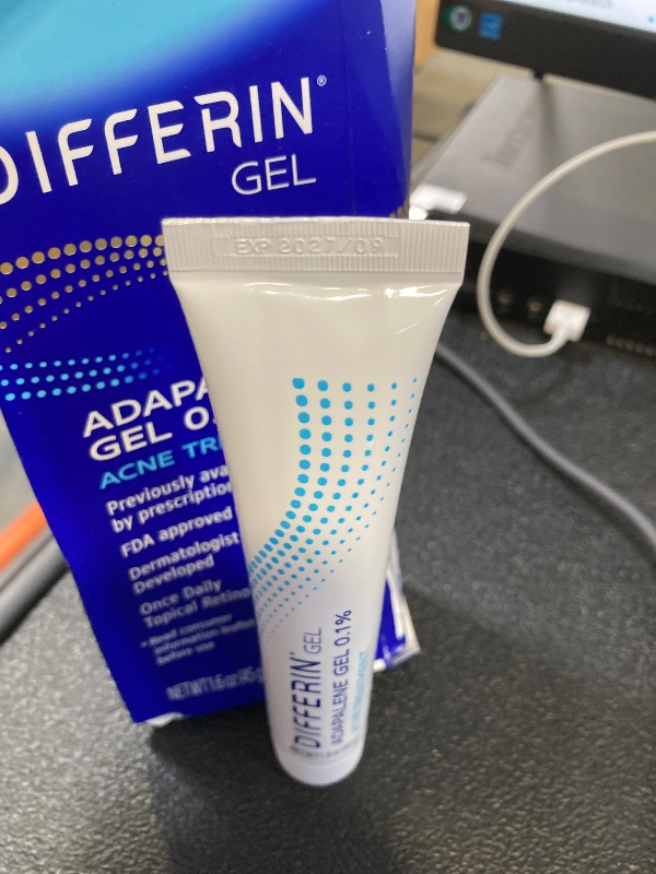 Photo 1 of Differin Acne Treatment Gel, 180 Day Supply, Retinoid Treatment for Face with 0.1% Adapalene, Gentle Skin Care for Acne Prone Sensitive Skin, 45g Tube, 