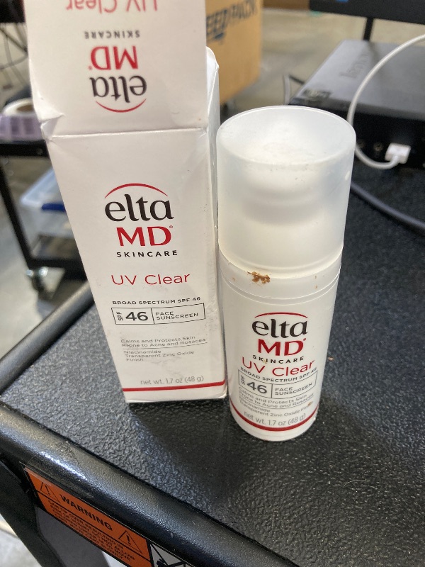 Photo 1 of EltaMD UV Clear Face Sunscreen SPF 46, Oil Free for Face with Zinc Oxide, Dermatologist Recommended Sunscreen Lotion, For Acne-Prone Sensitive Skin, 1.7 oz Pump