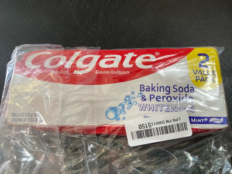Photo 1 of Colgate Baking Soda & Peroxide Toothpaste - Whitens Teeth, Fights Cavities & Removes Stains, Brisk Mint, 6 Ounce (Pack of 2)