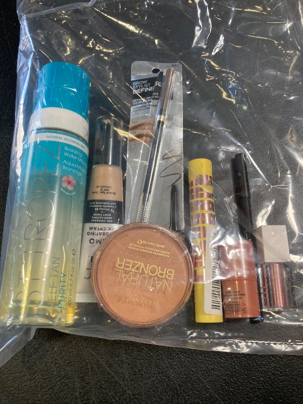 Photo 1 of Makeup and Beauty Products Bundle / Final Sale 