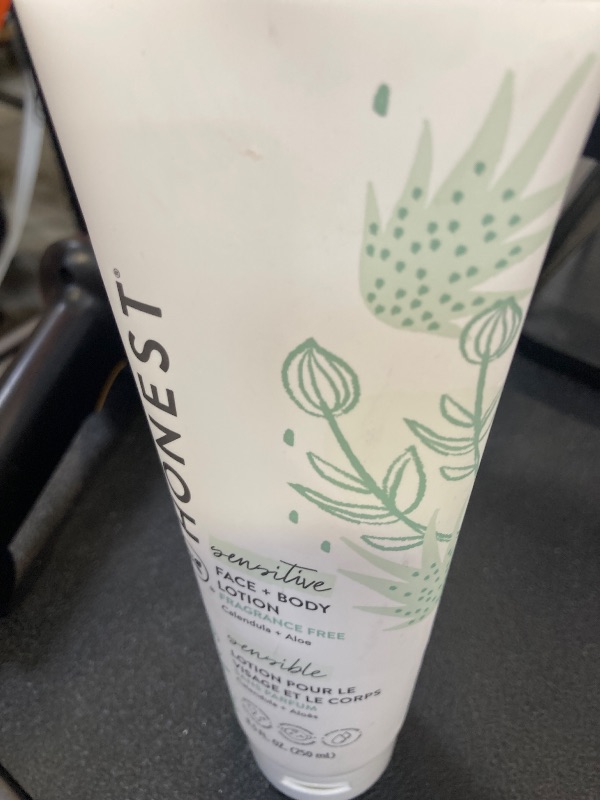 Photo 1 of The Honest Company Purely Simple Fragrance-Free Face and Body Lotion for Sensitive Skin, Fragrance Free, 8.5 Fluid Ounce