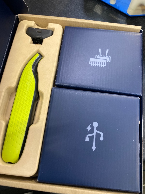 Photo 1 of Philips Norelco OneBlade 360 Hybrid Face, Electric Beard Trimmer and Shaver, with 360 Blade Technology, 1x 360 Blade for Face, 5in1 Adjustable Comb, Model QP2724/90