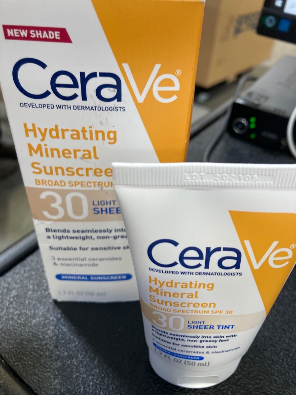 Photo 1 of CeraVe Hydrating Mineral Sunscreen SPF 30 with Sheer Tint, Tinted Mineral Sunscreen with Zinc Oxide & Titanium Dioxide, Blends Seamlessly For Healthy Glow, Light, 1.7 Oz