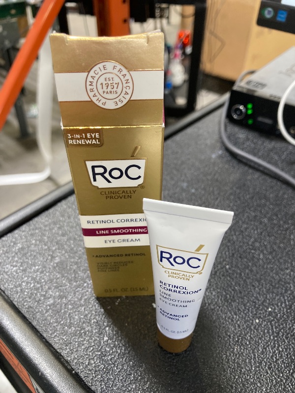 Photo 1 of RoC Retinol Correxion Under Eye Cream for Dark Circles & Puffiness, Daily Wrinkle Cream, Anti Aging Line Smoothing Skin Care Treatment for Women and Men, 0.5 oz (Packaging May Vary)