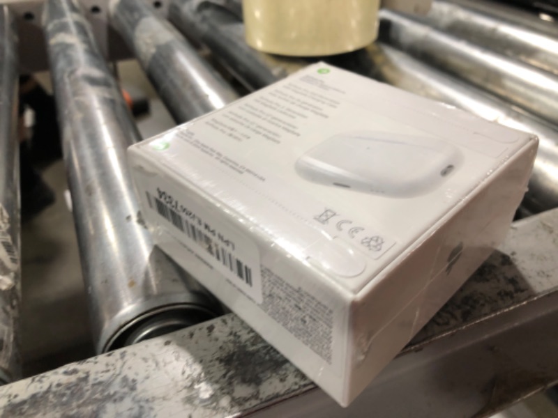 Photo 1 of Apple AirPods (2nd Generation) Wireless Ear Buds, Bluetooth Headphones with Lightning Charging Case Included, (MV7N2HN/A)
