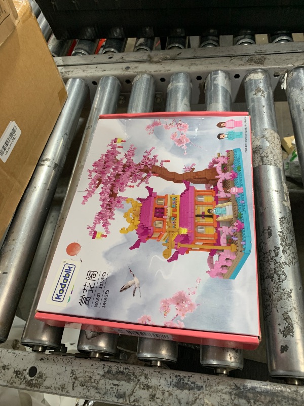 Photo 1 of Kadablk Architecture Dream Flower Building Block, Japan Sakura Tree House Construction, 1810PCS for Adults & Kids, Mirco Model Set,Creator Blocks,Mini DIY STEM, Assembly Toys