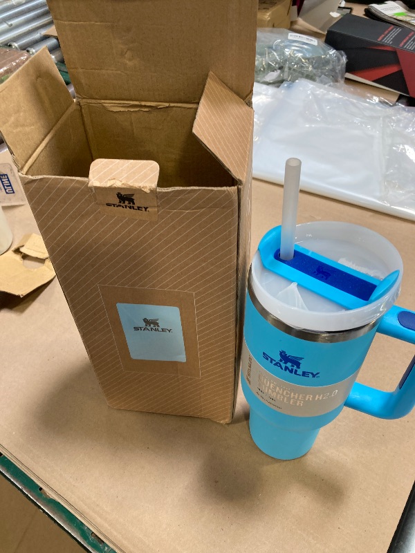 Photo 1 of LID IS BROKEN--40oz Stanley tumbler 