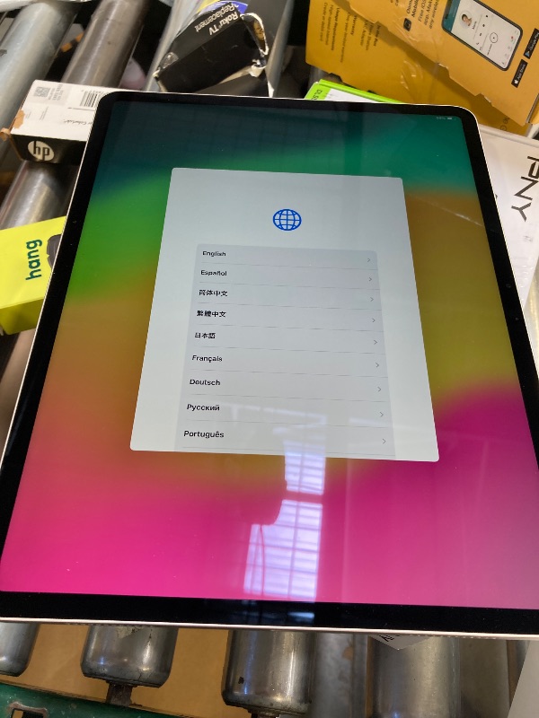 Photo 1 of USED-Apple iPad Air 13-inch (M2): Built for Apple Intelligence, Liquid Retina Display, 128GB, 12MP Front/Back Camera, Wi-Fi 6E, Touch ID, All-Day Battery Life — Starlight