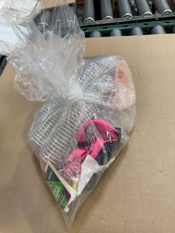 Photo 1 of Small Misc bundle 