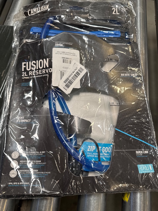 Photo 1 of CamelBak Fusion Hydration Reservoir with TRU Zip Waterproof Zipper 2L