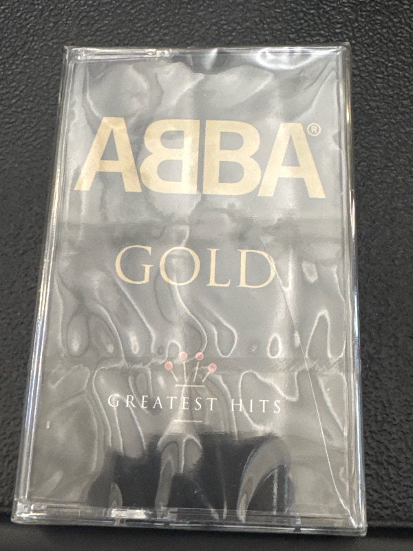 Photo 1 of Gold - Greatest Hits[Gold Cassette]