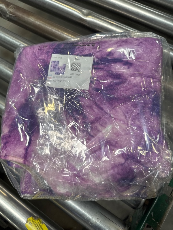 Photo 1 of 2PCs Bathroom Rugs Set Plush Toilet Base Mat 16" × 24" Bath Mat and 20" × 24" U Shape Soft Rugs Non Slip Absorbent Radiant Purple Tie-dye
