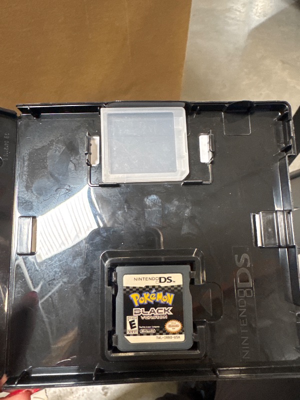 Photo 1 of Pokémon - Black Version
