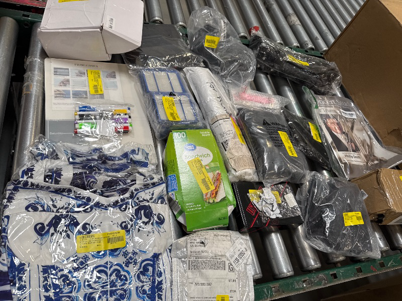 Photo 1 of Box Lot of Miscellaneous Items/Final Sale