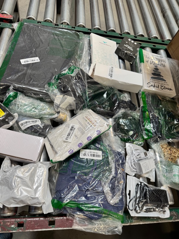 Photo 1 of Box Lot of Miscellaneous Items/Final Sale