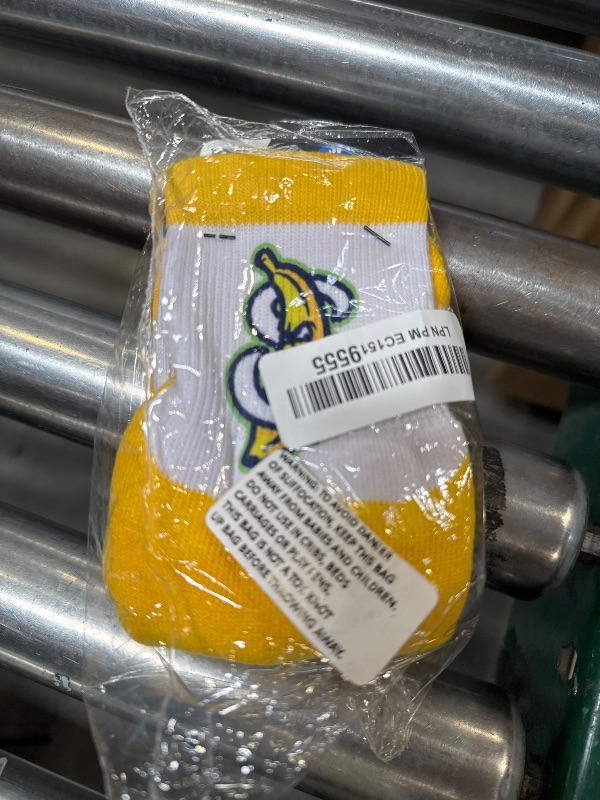 Photo 1 of For Bare Feet SAVANNAH BANANAS Surge Quarter Sock Team Colors Youth