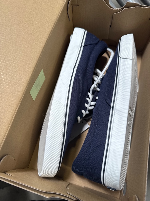 Photo 1 of Izod Men's Canvas Shoes Rangley Memory Foam Sole Comfort Lace up Men 10 
