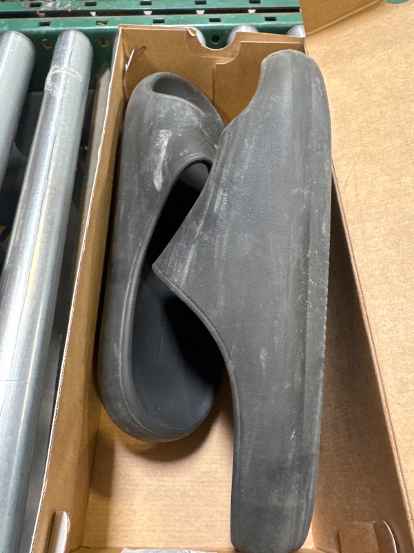 Photo 1 of 32 DEGREES COOL Cushion Slides BLK W 7.5-,8.5 