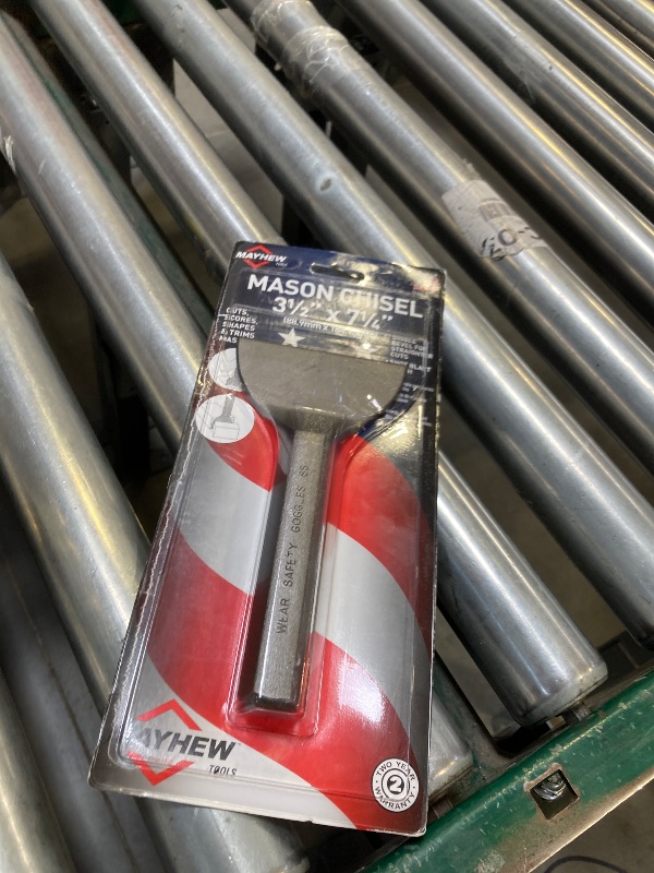 Photo 1 of Mayhew Select 35102 3.5-by-7-Inch Carded Mason Chisel