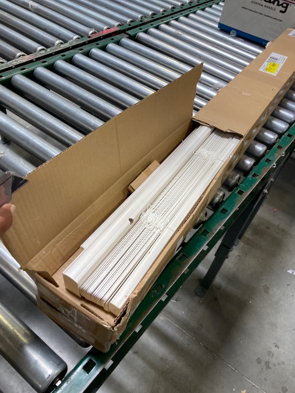 Photo 1 of 2pcs-Mainstays Cordless 1" Vinyl Light Filtering Blinds, White, 46" Width x 64" Length