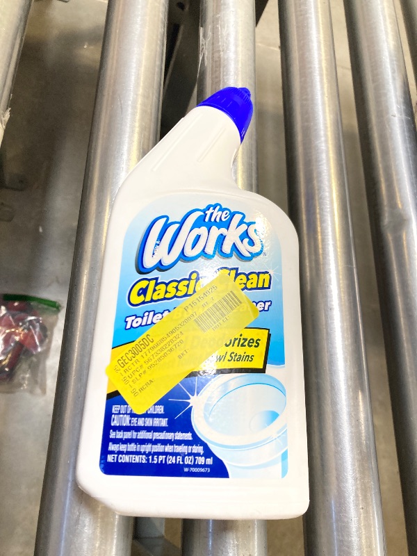 Photo 1 of The Works Classic Clean Liquid Toilet Bowl Cleaner 24 floz