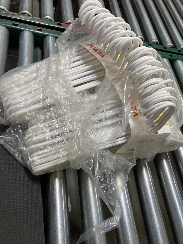 Photo 1 of 50 PCS clothes hangers 