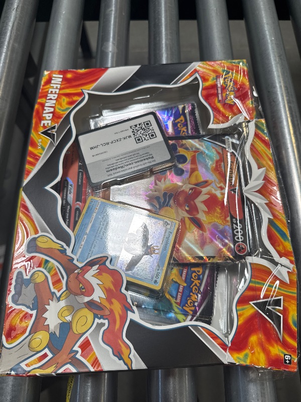 Photo 1 of Pokemon Trading Cards: Infernape V Box