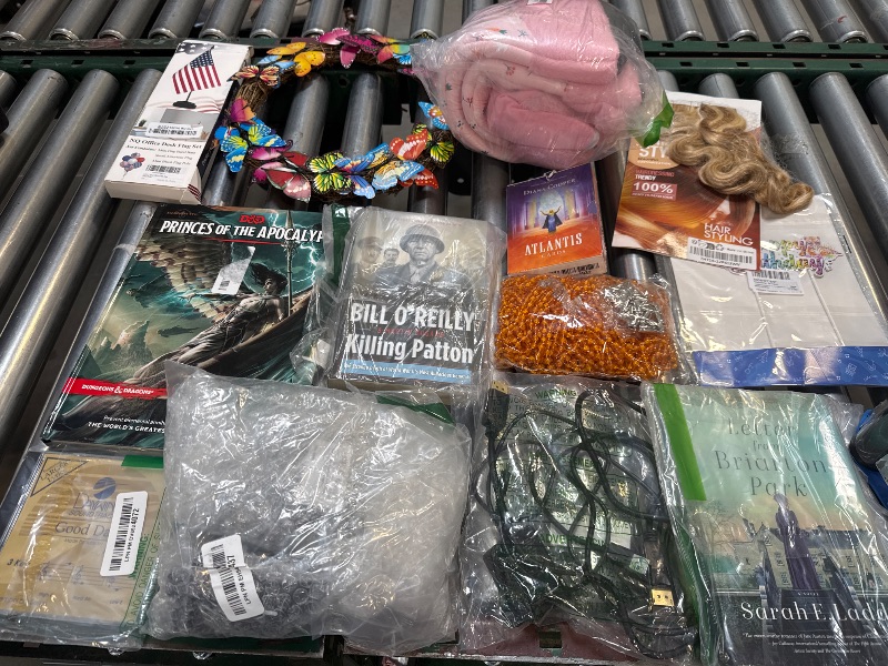 Photo 1 of Box Lot of Miscellaneous Items/Final Sale 