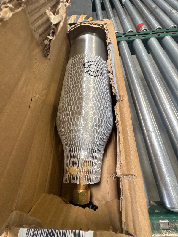 Photo 1 of 5lb Aluminum New CO2 Tank, DOT Approved Gas Cylinder with CGA 320 Valve for Kegerators and Draft Beer Dispensing
