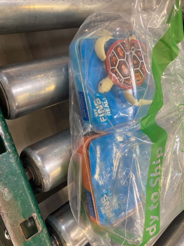 Photo 1 of Missing 1 toy--ROBO ALIVE Robo Turtle Robotic Swimming Turtle (Orange + Blue) by ZURU Water Activated, Comes with Batteries, Amazon Exclusive (2 Pack)