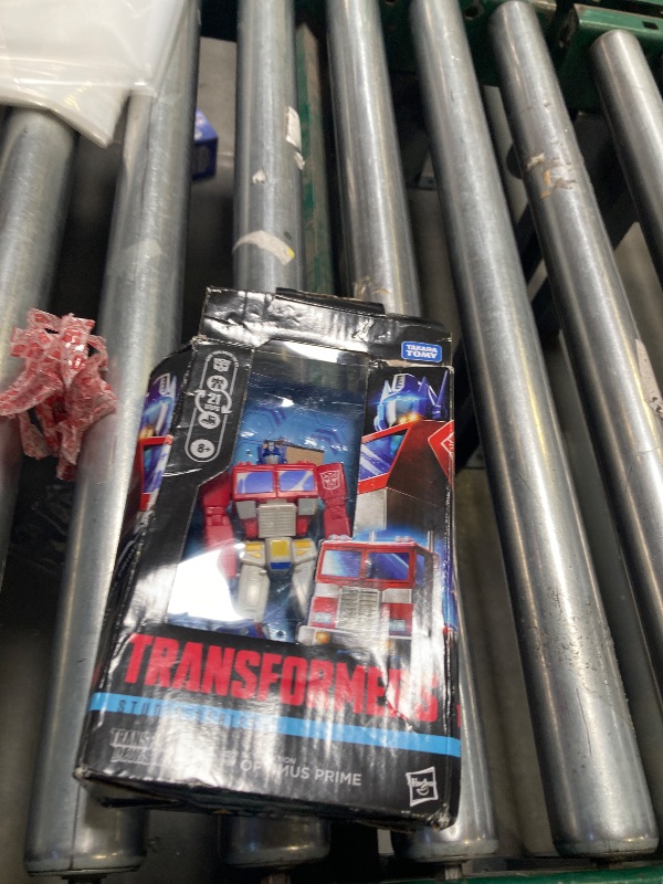 Photo 1 of Transformers Toys Studio Series Deluxe Class Devastation Optimus Prime, 4.5-inch Converting Action Figure, 8+