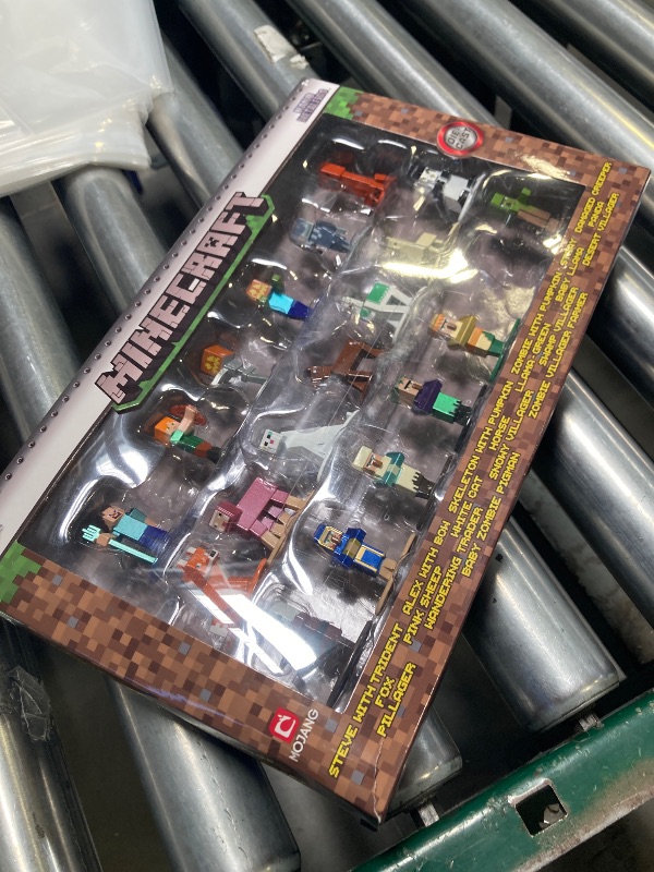 Photo 1 of JADA Toys Nano METALFIGS Minecraft 20-Pack Wave 3, 1.65" Die-Cast Collectible Figures 31431, Brown