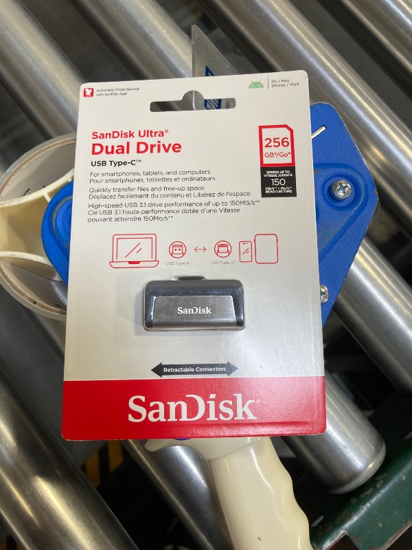 Photo 1 of SanDisk 256GB Ultra Dual Drive USB Type-C - USB-C, USB 3.1 - SDDDC2-256G-G46,Black