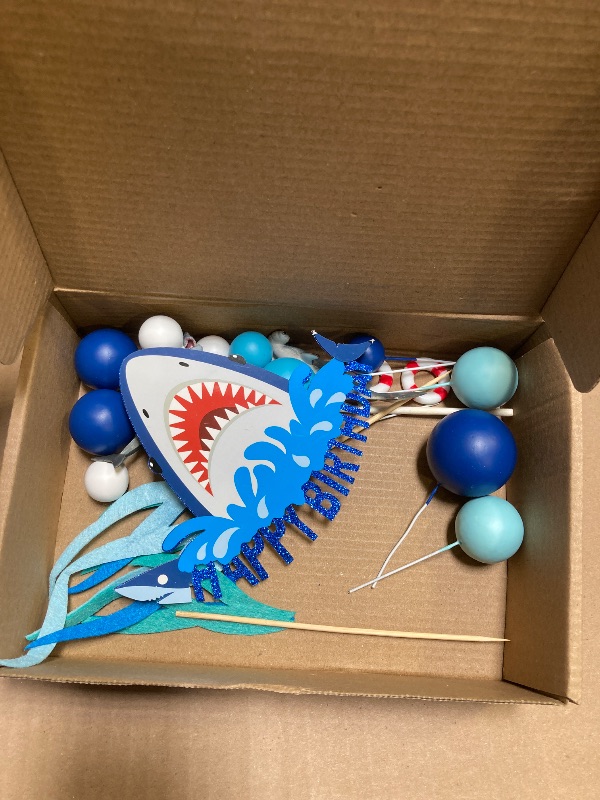Photo 1 of DRWATE 22 PCS Shark Cake Topper Shark Figurines Decorations for Boys Girls Ocean Theme Birthday Party Supplies (Blue)