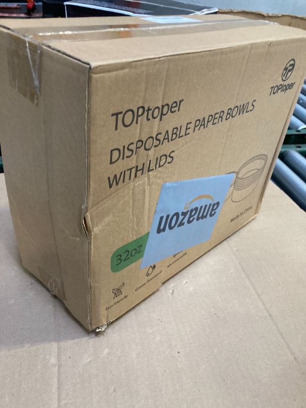 Photo 1 of TOPtoper 50 Pcs 32 Oz Large Paper Bowls with Lids, Disposable Soup Serving Bowls Bulk Party Supplies for Hot/Cold Food, Soup (32 OZ)